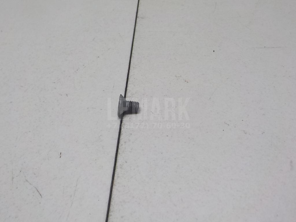 Винт 9015150016 Toyota