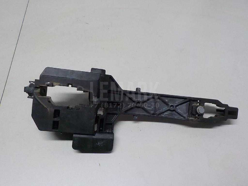 Кронштейн ручки 83665D7000 Hyundai-Kia