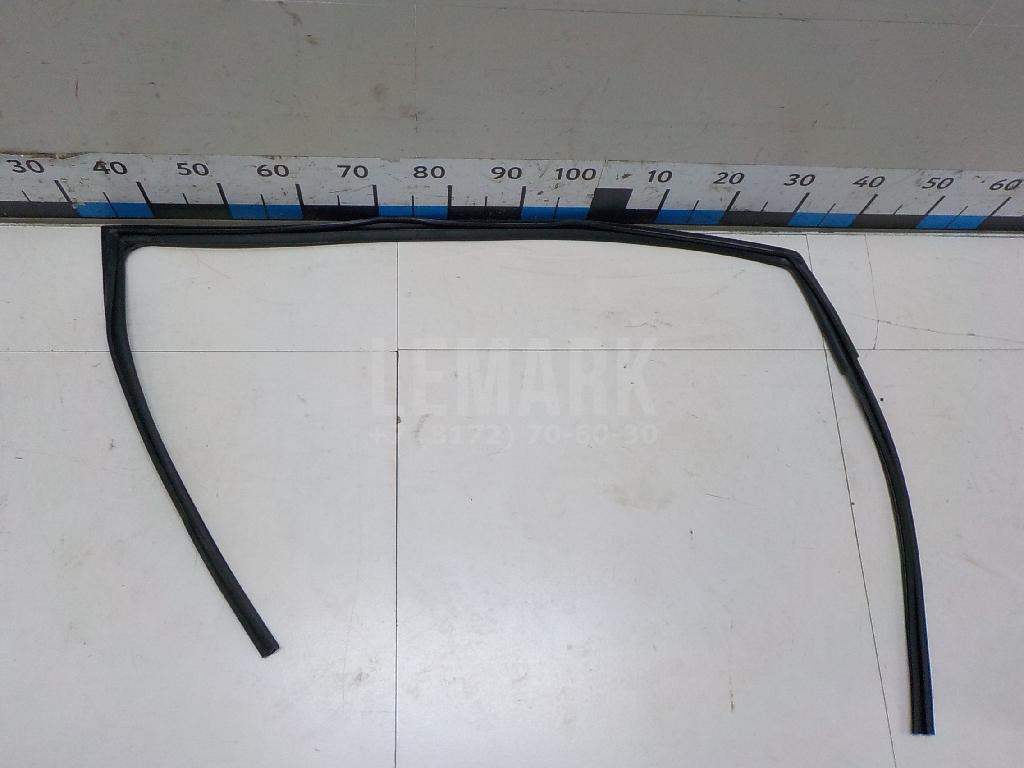 Уплотнитель стекла двери 80330HV00A Nissan