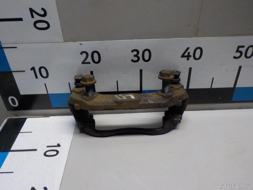 Скоба суппорта переднего левого