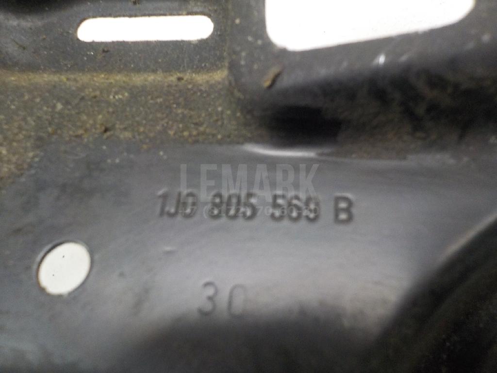 Кронштейн замка капота для  Audi A4 [B5] 1994-2001