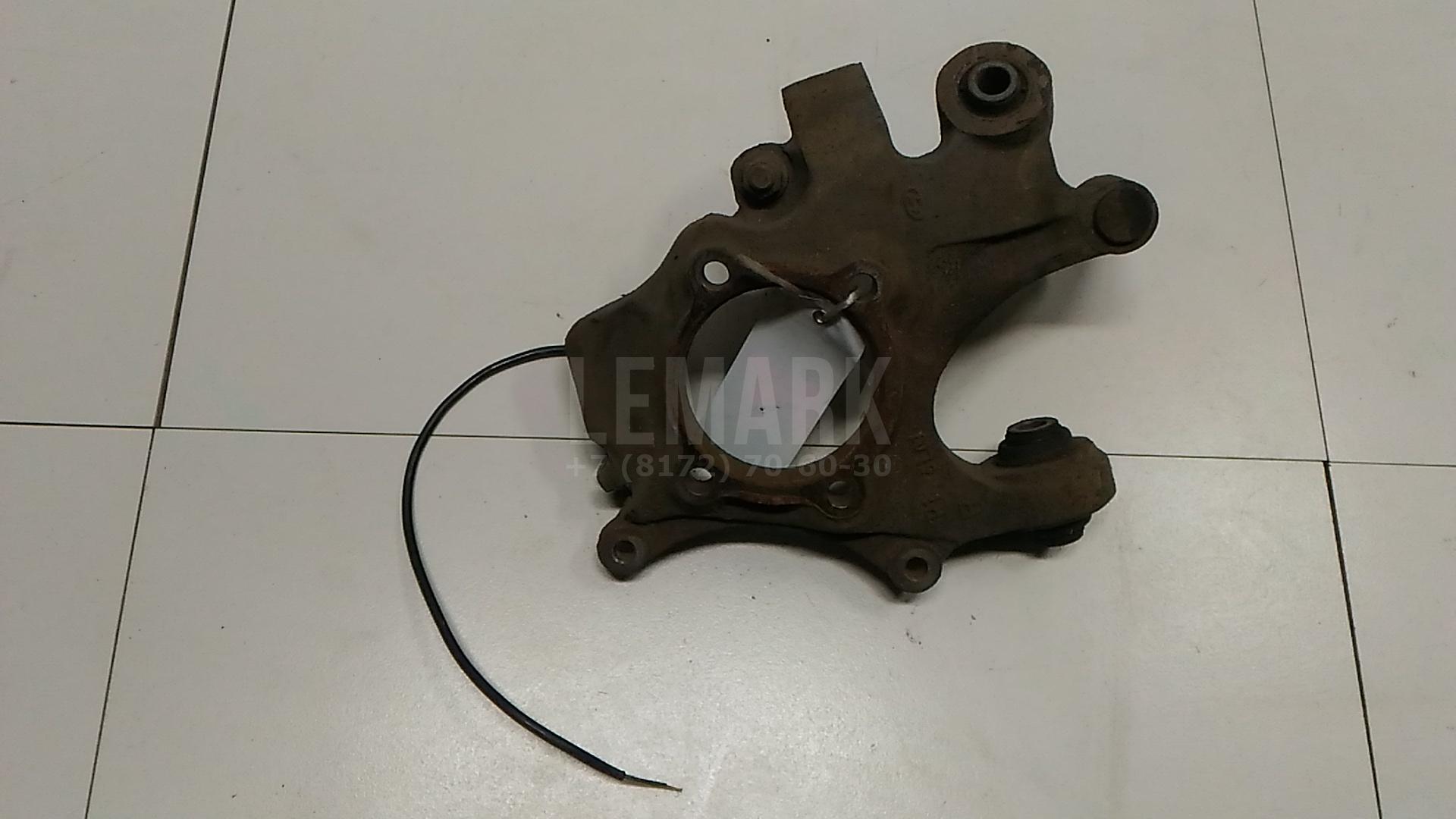 Кулак поворотный задний правый 527202B000 Hyundai-Kia
