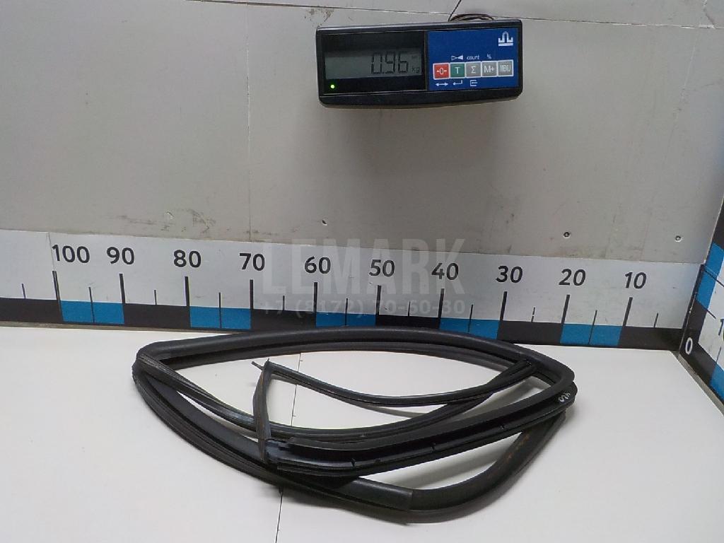 Уплотнитель стекла двери 835412B000 Hyundai-Kia