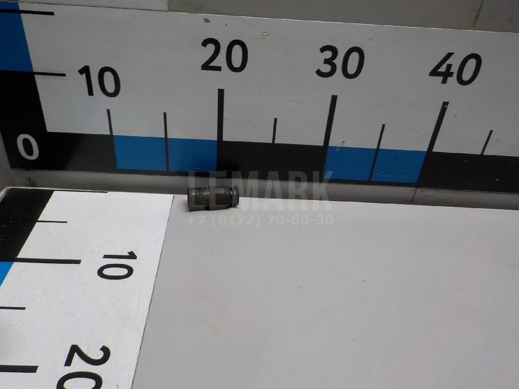 Пыльники направляющих суппорта 4D0698647 VAG