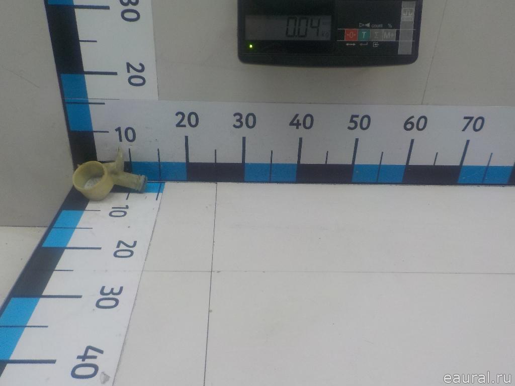 Горловина бачка омывателя