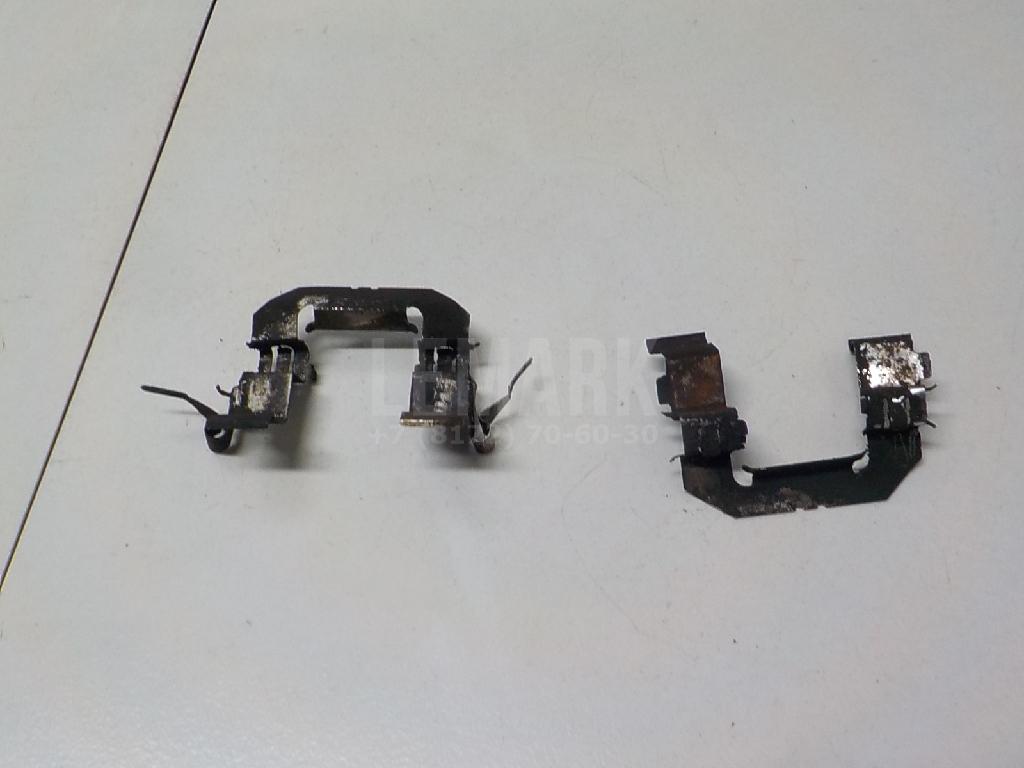 Накладки противоскрипные к-кт 410800V726 Nissan