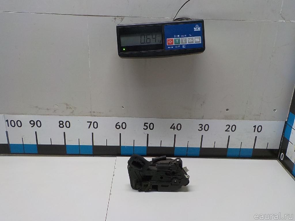 Замок двери задней левой