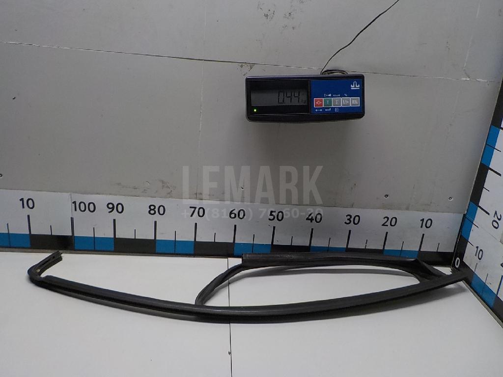 Уплотнитель двери 5E5839431D5AP VAG