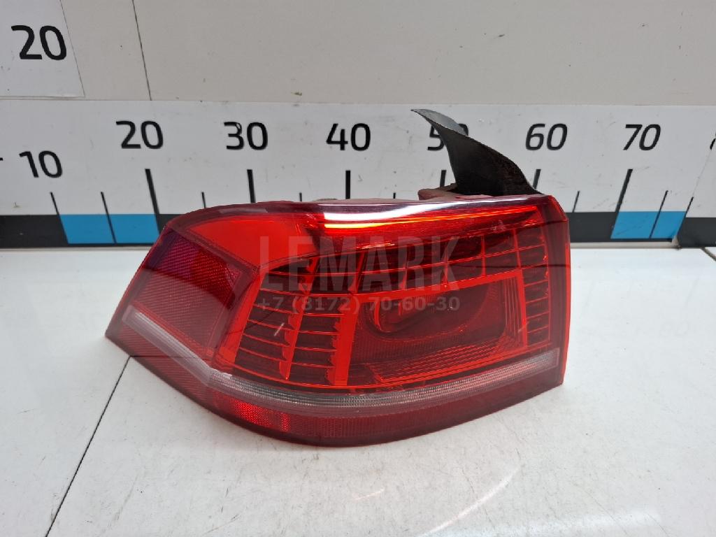 Фонарь задний наружный левый 3AE945207B VAG