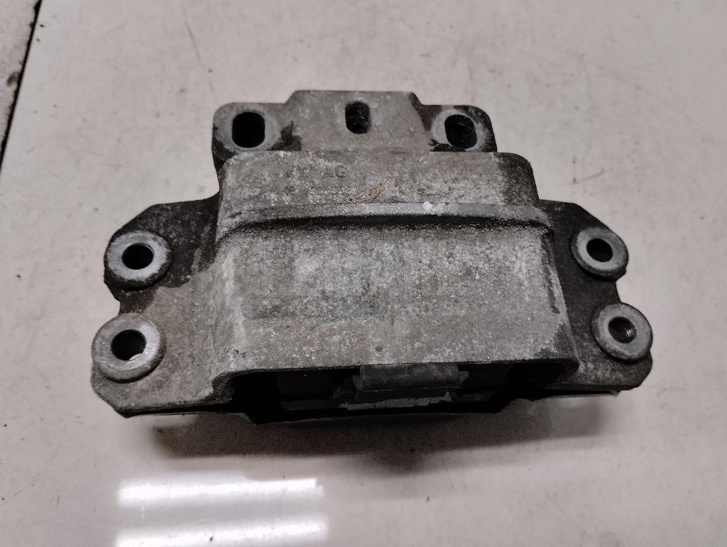 Опора КПП левая 1K0199555CE VAG
