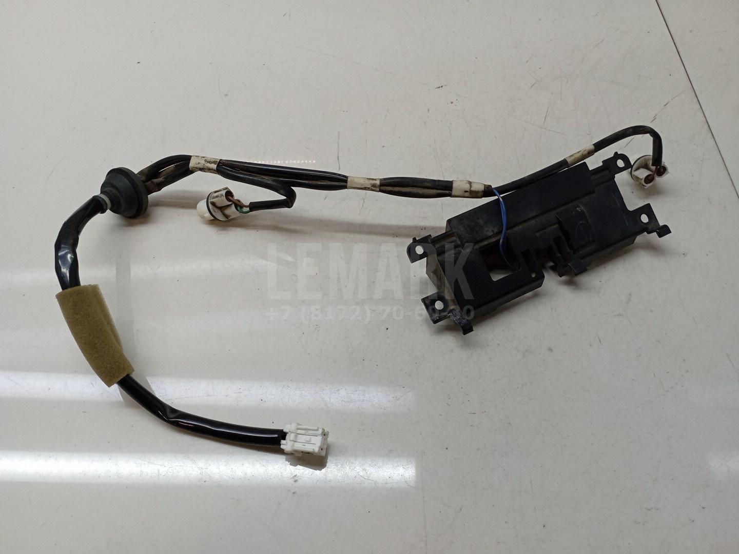 Кнопка открывания багажника 25380JG01A Nissan