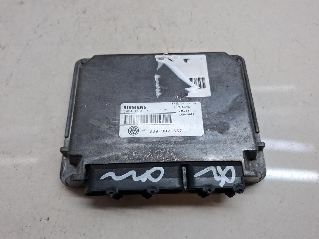 Блок управления двигателем 3B0907557 VAG