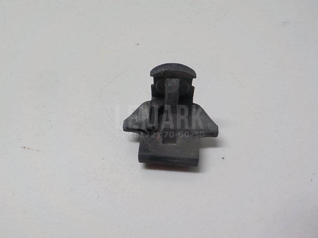 Крепеж 638484M500 Nissan
