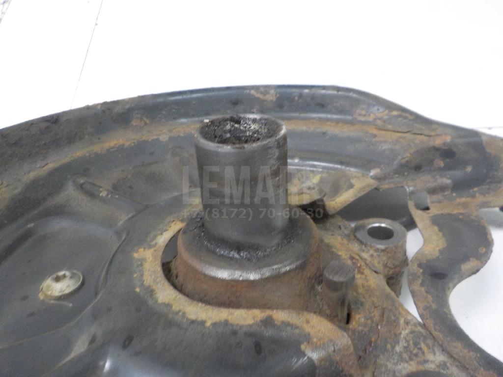 Кулак поворотный задний правый для  Audi V8 1988-1994