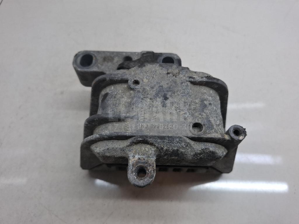 Опора двигателя правая 1K0199262L VAG