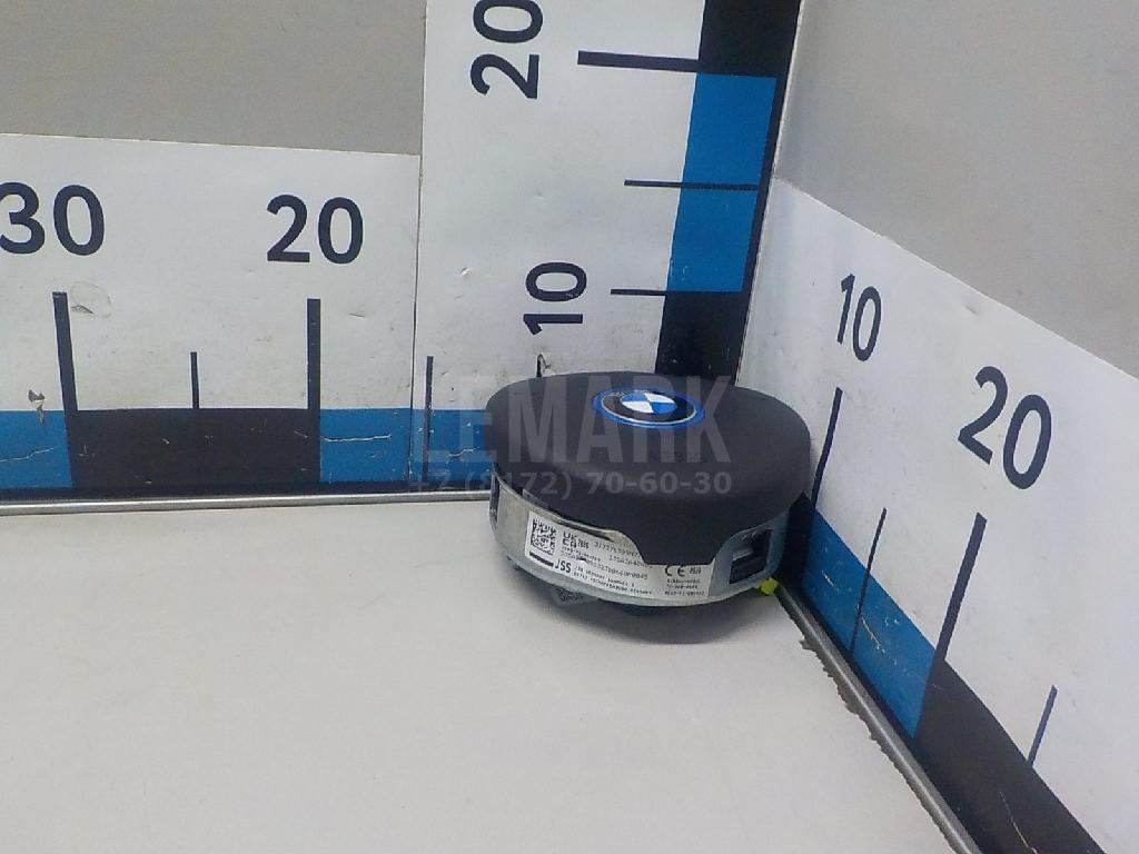 Подушка безопасности в рулевое колесо