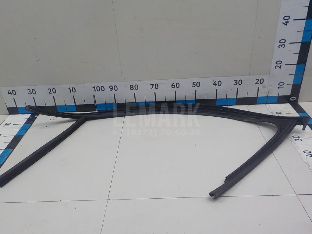 Уплотнитель стекла двери 3C4837432F5AP VAG