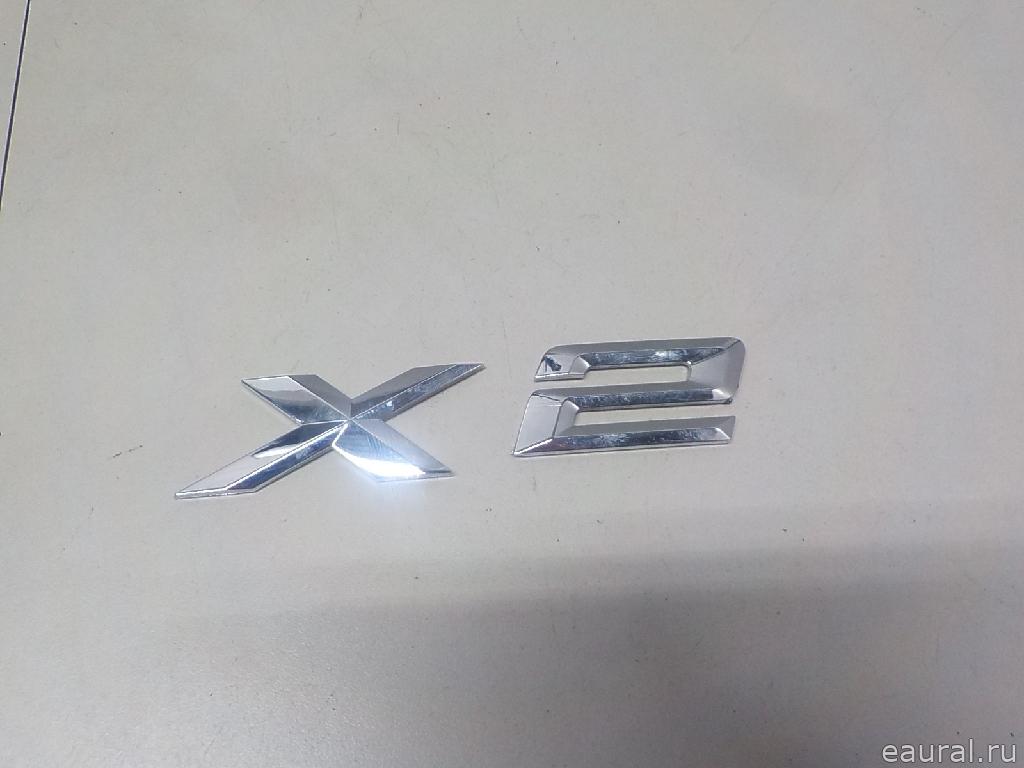 Эмблема на крышку багажника