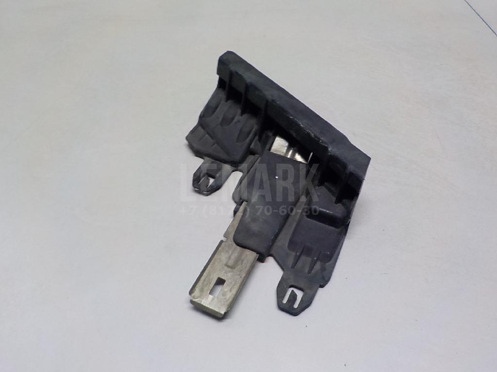 Кронштейн фар правый для  Audi Q6 2022