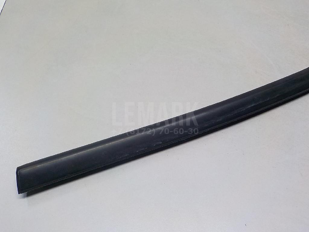 Накладка стекла заднего правого для  Citroen C4 2004-2011