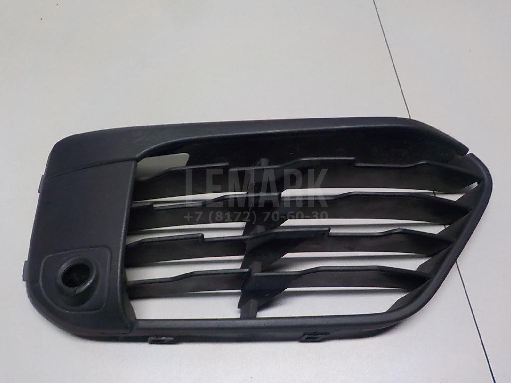 Решетка в бампер правая для  BMW X1 E84 2009-2015