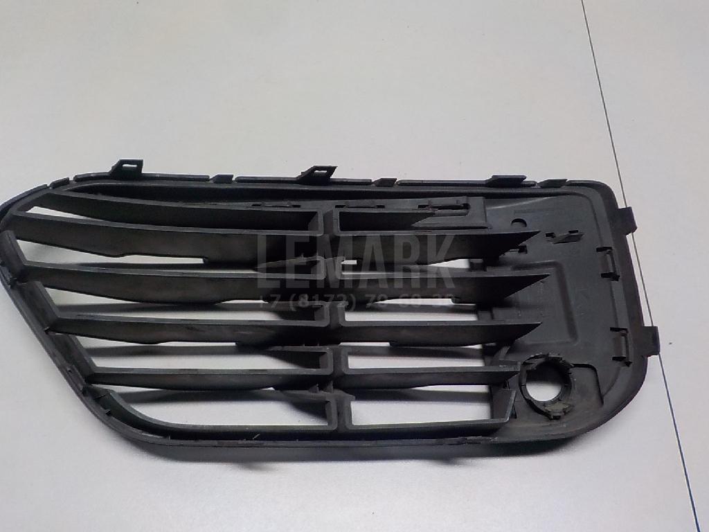 Решетка в бампер правая для  BMW X1 E84 2009-2015