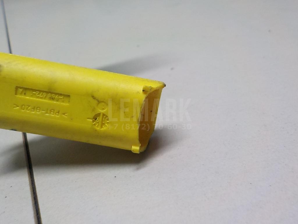 Замок капота