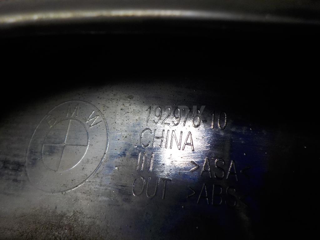 Решетка радиатора правая