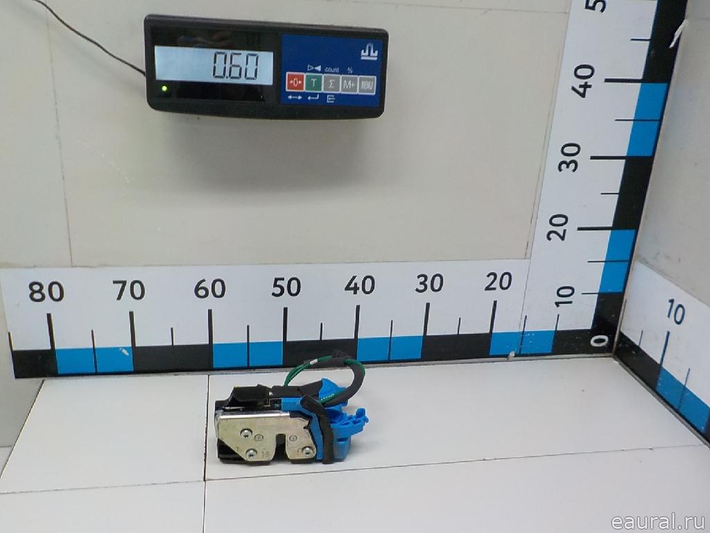 Замок двери задней левой
