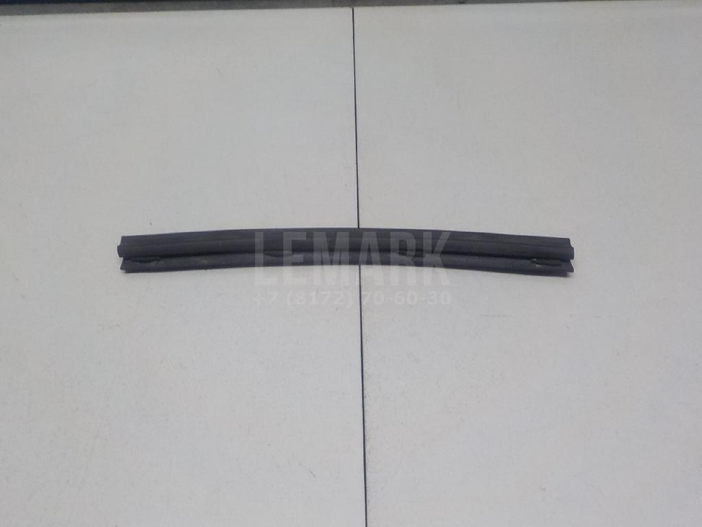 Уплотнитель капота 1T0823707C VAG