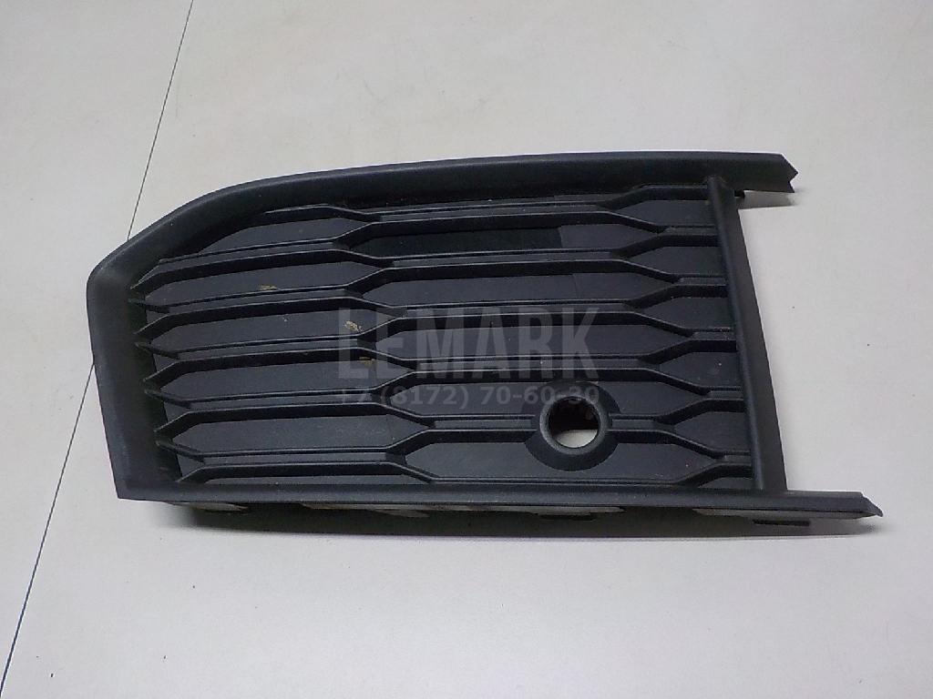 Решетка в бампер правая для  BMW X5 E70 2007-2013