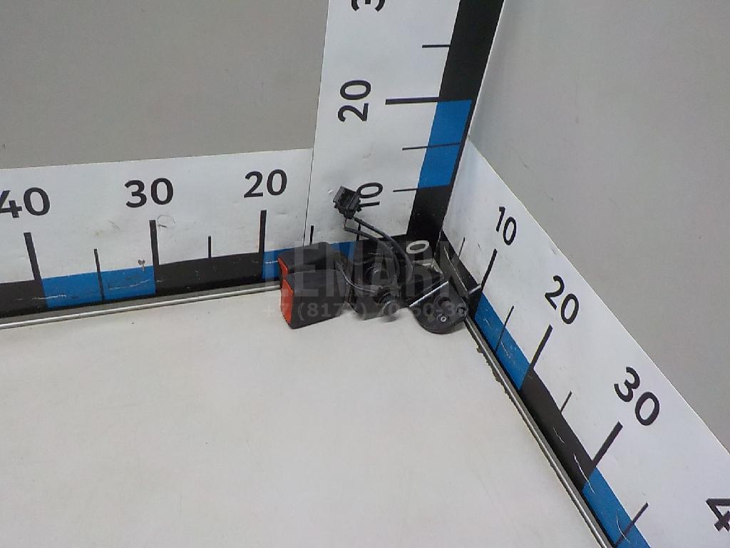 Ответная часть ремня безопасности