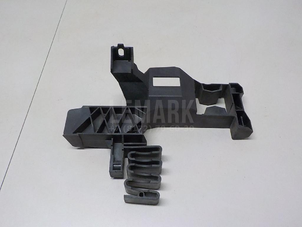 Кронштейн передней панели для  BMW 3-serie E90/E91 2005-2012