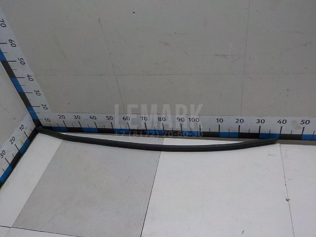 Уплотнитель капота для  BMW 7-serie G11/G12 2015-2022