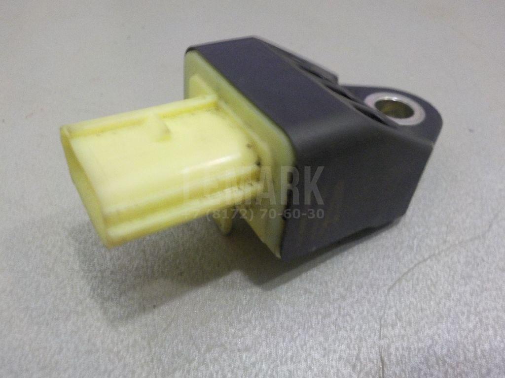 Датчик AIR BAG 8983112030 Toyota