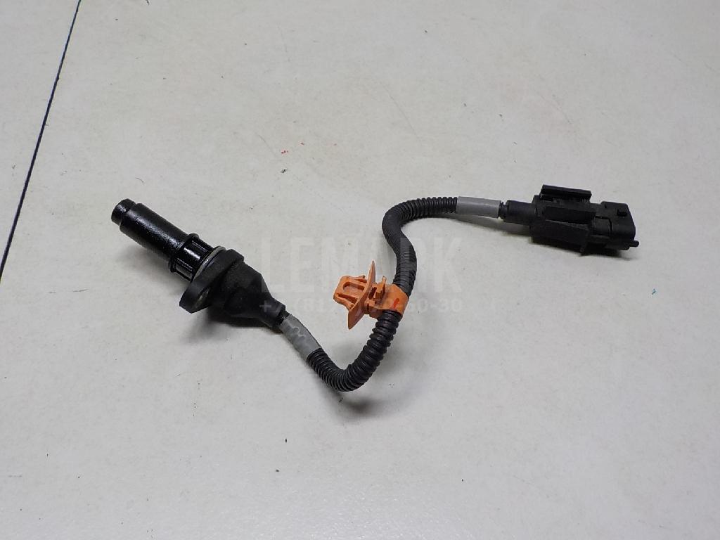 Датчик положения коленвала 391802B020 Hyundai-Kia