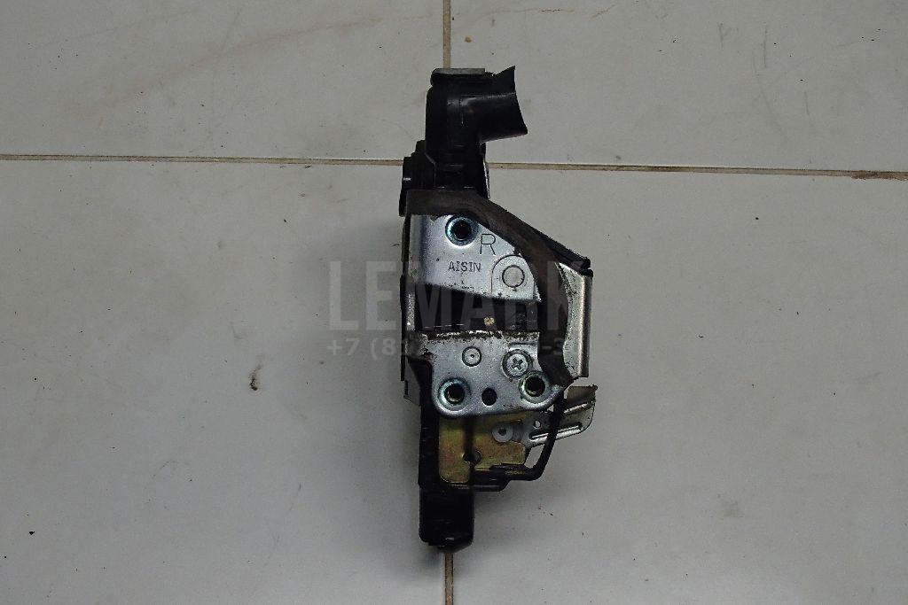 Замок двери передней правой 6903053080 Toyota
