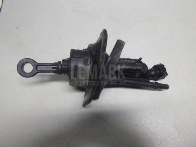 Цилиндр сцепления главный 31325384 Volvo
