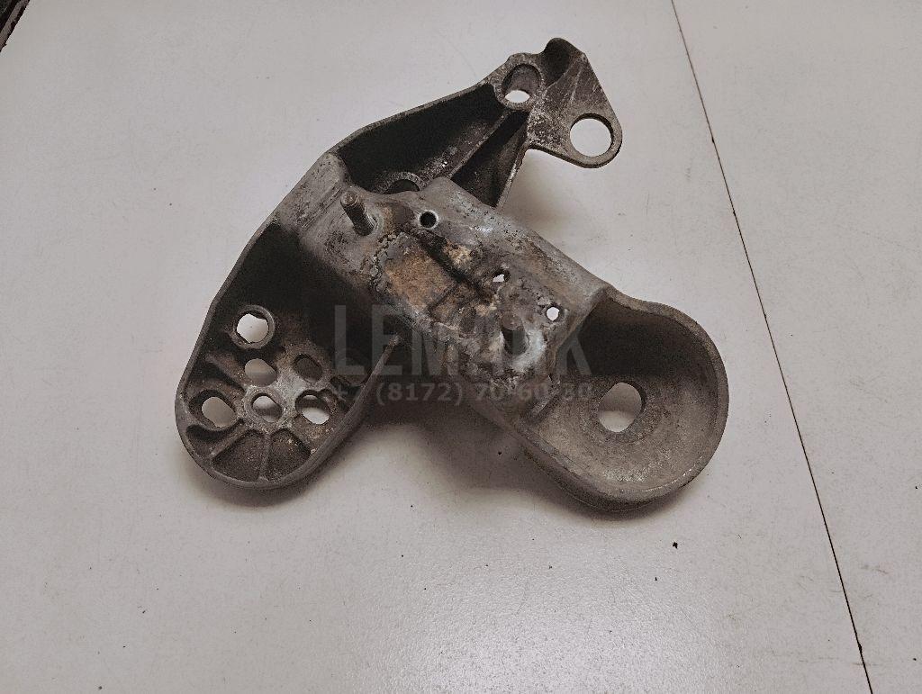 Кронштейн опоры двигателя 4B0199351B VAG