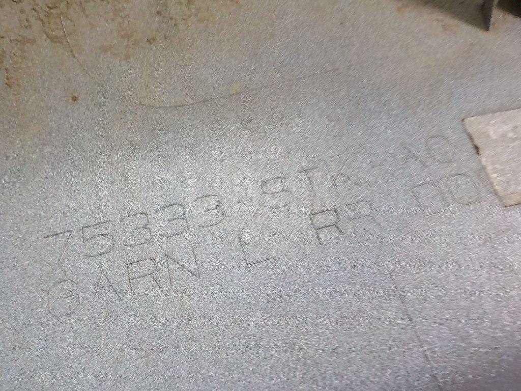 Накладка двери задней левой