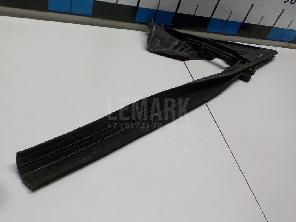 Направляющая стекла двери для  BMW 2-serie F45/F46 Tourer 2015-2022