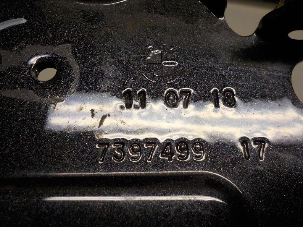 Петля капота левая для  Audi Q7 [4L] 2005-2015