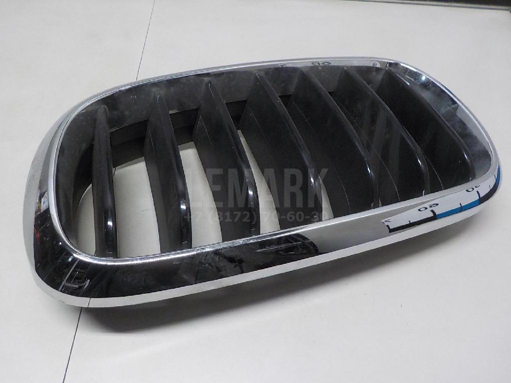 Решетка радиатора левая для  Audi A4 [B9] 2015