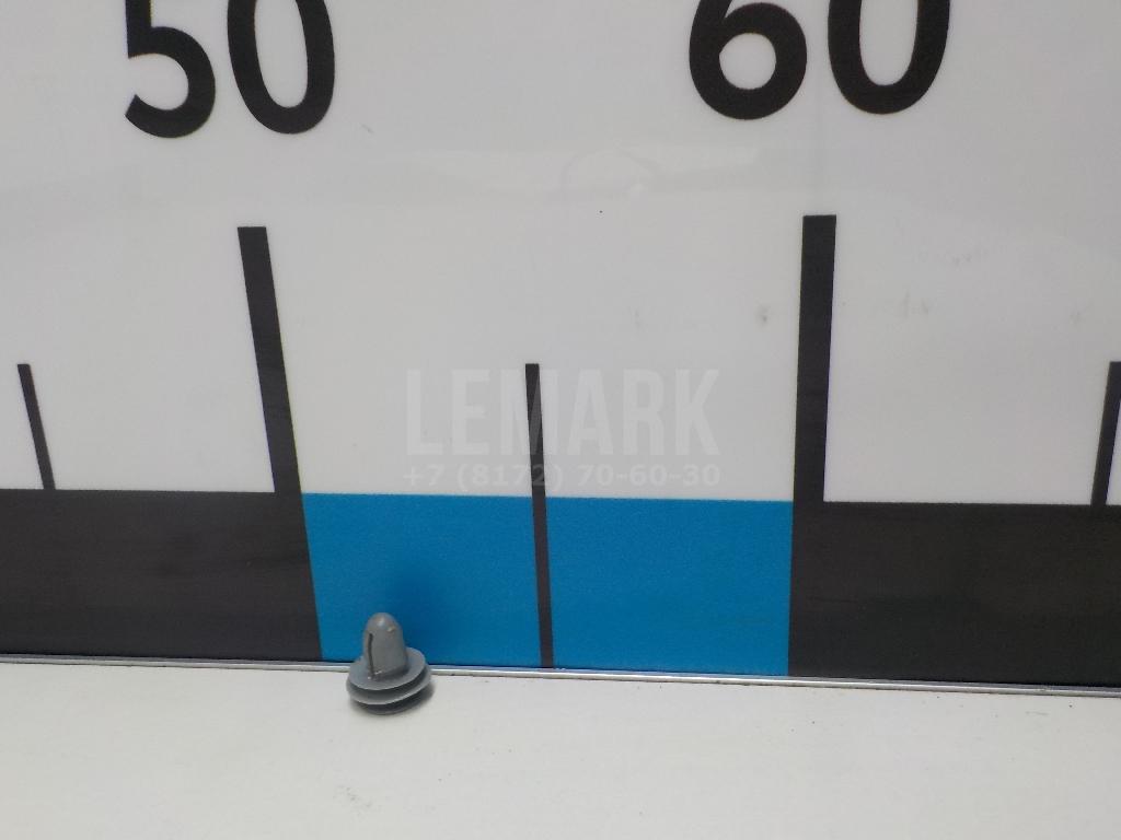 Крепеж (клоп) 8231527000 Hyundai-Kia