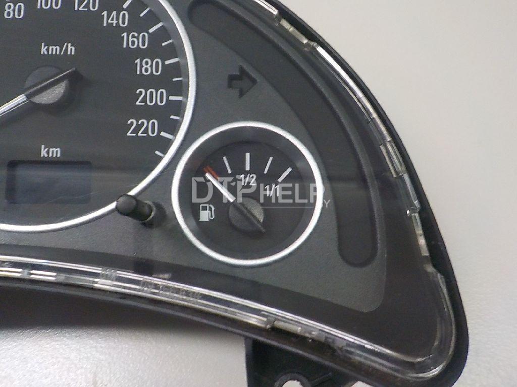 Фото Панель приборов для Opel Corsa C  2001