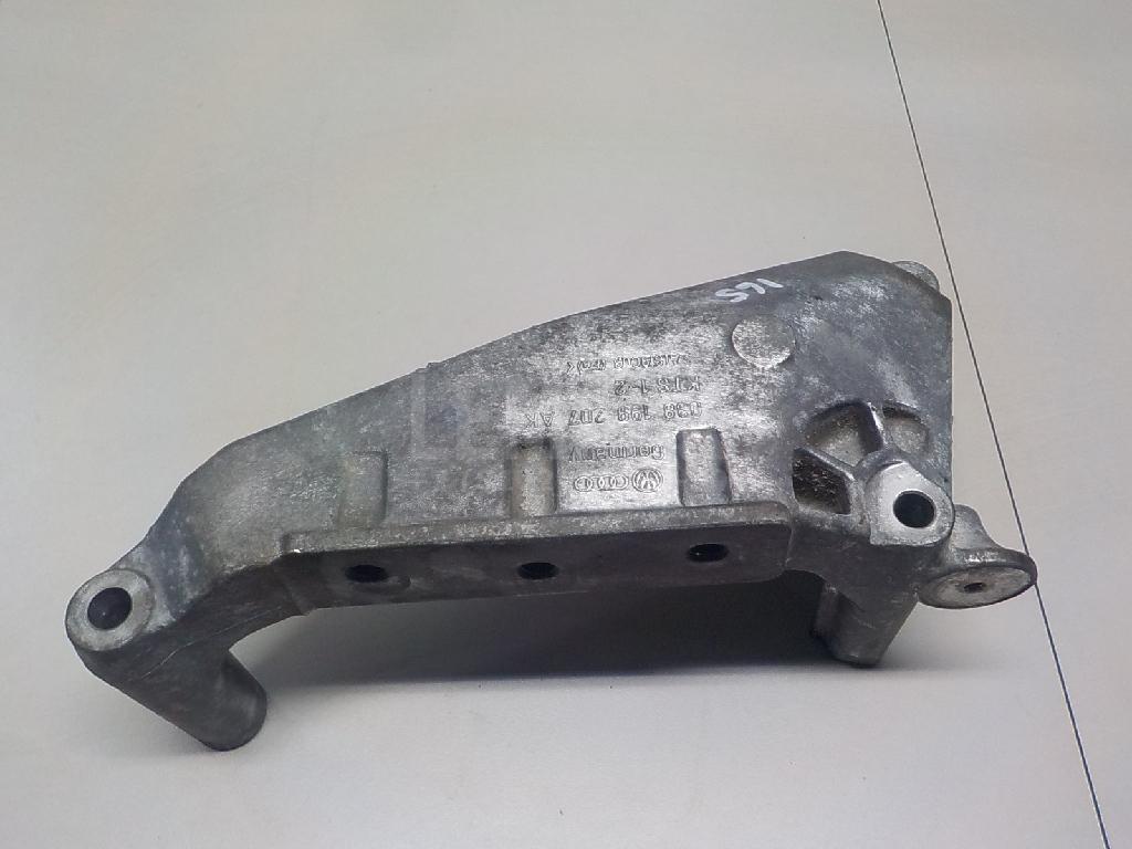 Кронштейн двигателя правый 038199207AK VAG