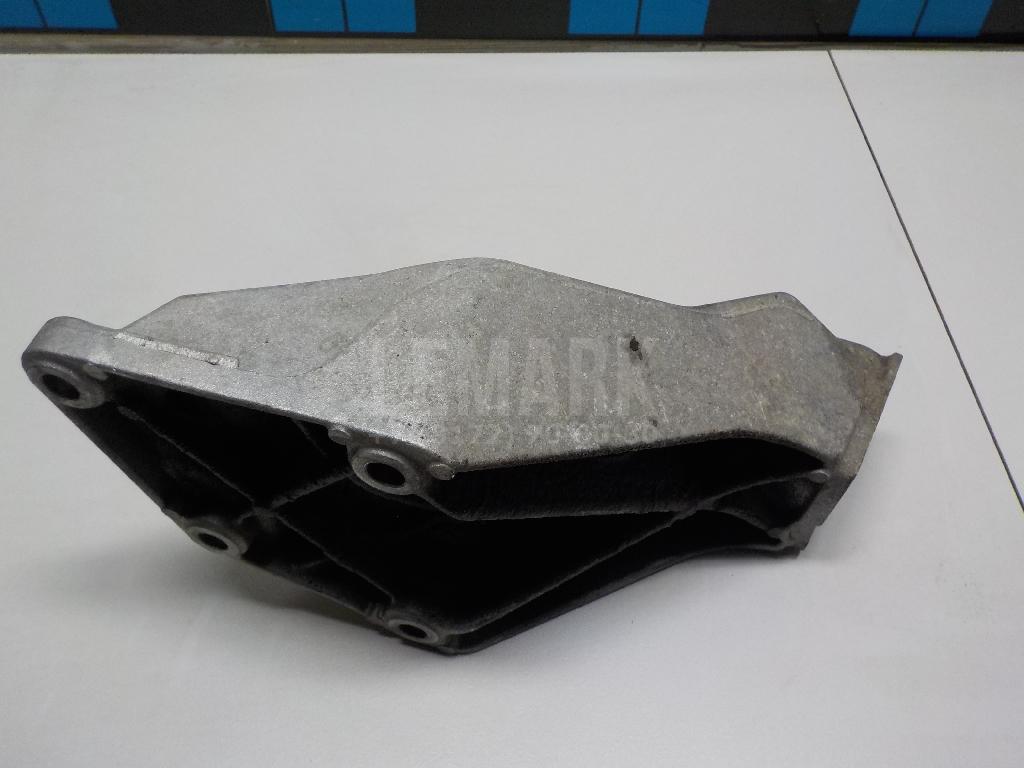 Кронштейн двигателя левый для  Belgee X70 2024