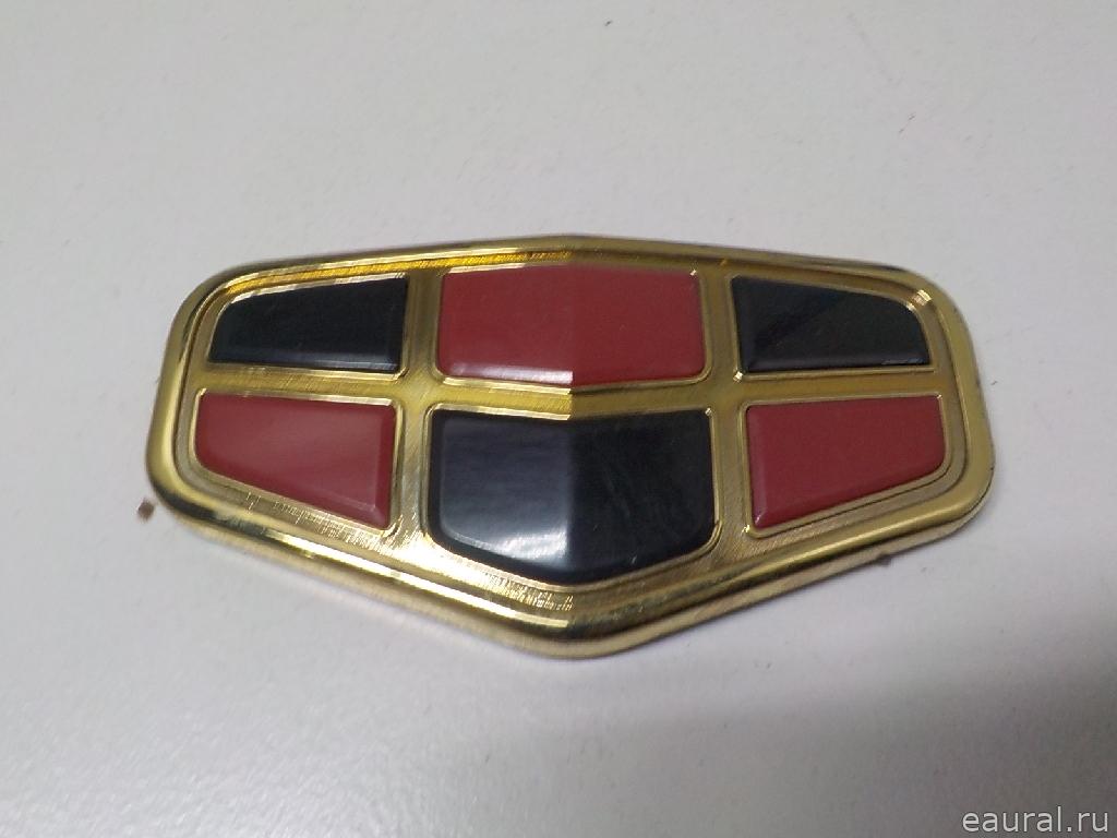 Эмблема на крышку багажника