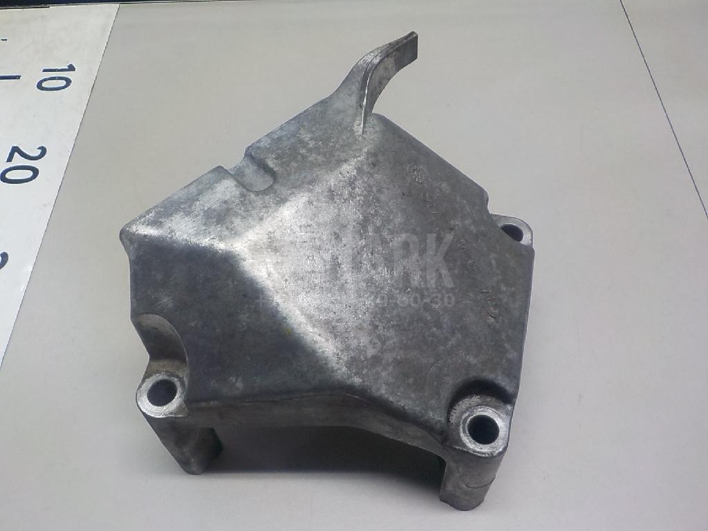 Кронштейн двигателя правый 13248477 GM