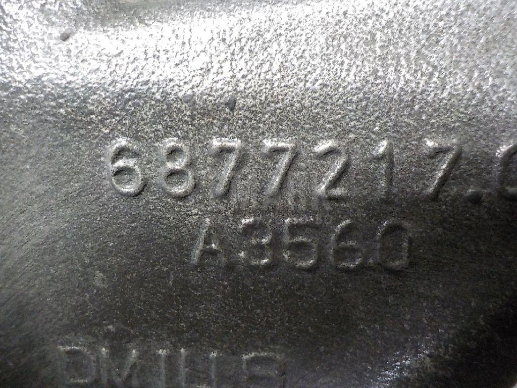 Кулак поворотный задний левый для  BMW 5-serie F10/F11 2009-2016